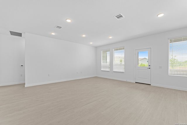 518 Lew Pass, San Antonio, TX 78221