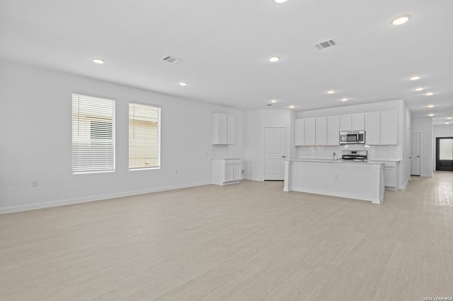 518 Lew Pass, San Antonio, TX 78221