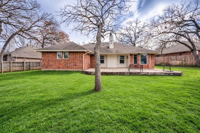 2209 Whispering Oaks, Denton, TX 76209