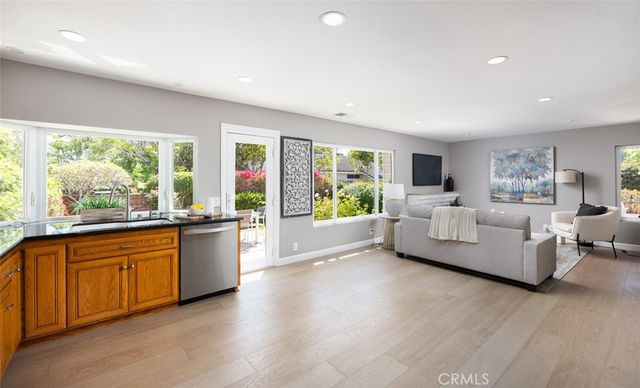 100 Wildwood 8, Irvine, CA 92604