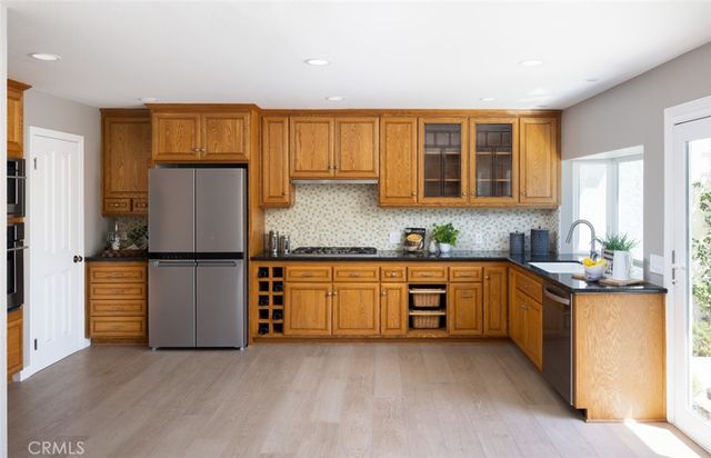 100 Wildwood 8, Irvine, CA 92604
