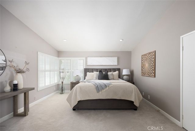 100 Wildwood 8, Irvine, CA 92604