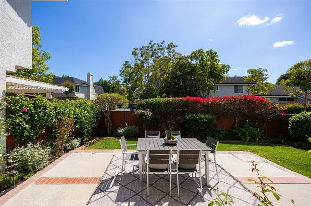 100 Wildwood 8, Irvine, CA 92604