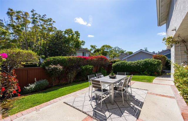 100 Wildwood 8, Irvine, CA 92604
