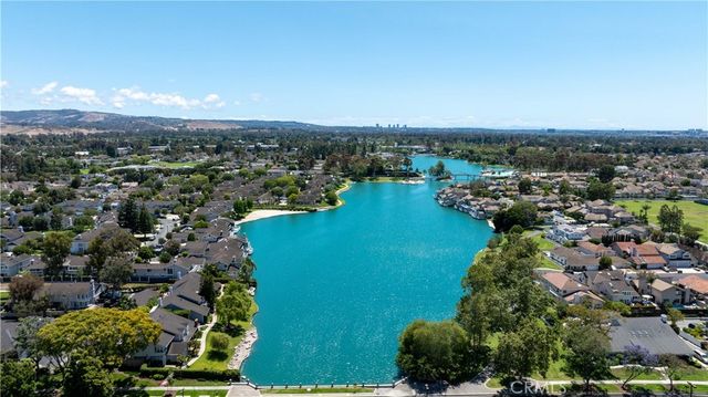 100 Wildwood 8, Irvine, CA 92604