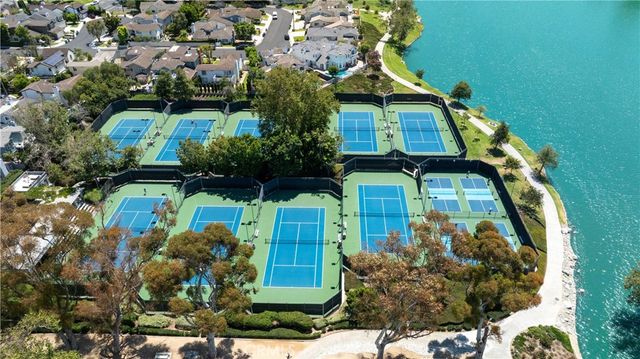 100 Wildwood 8, Irvine, CA 92604