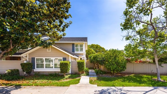 100 Wildwood 8, Irvine, CA 92604