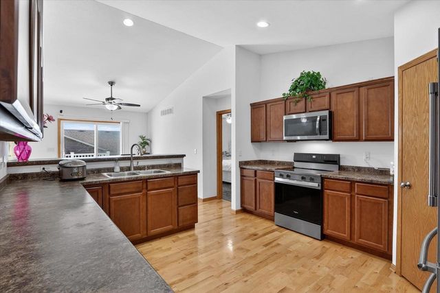 4990 Glacier View Drive, Milton, WI 53563