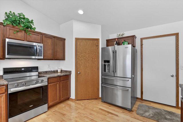 4990 Glacier View Drive, Milton, WI 53563