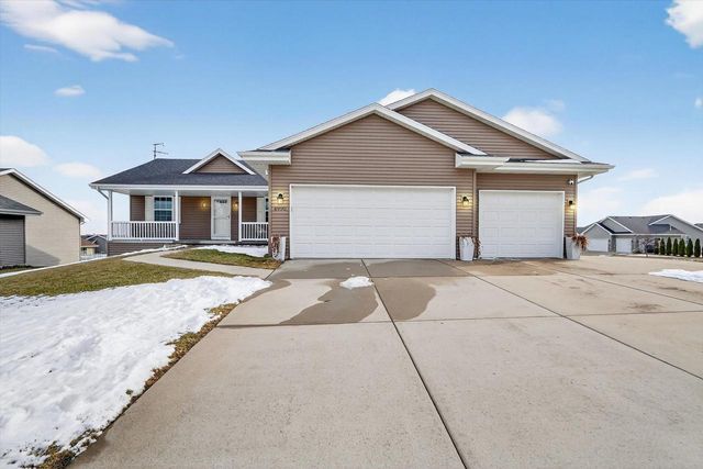 4990 Glacier View Drive, Milton, WI 53563