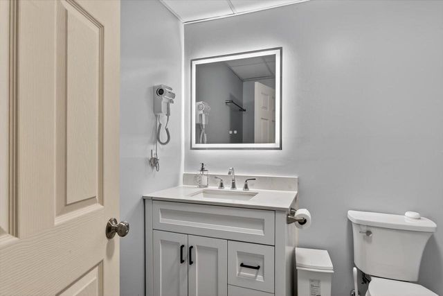 4990 Glacier View Drive, Milton, WI 53563