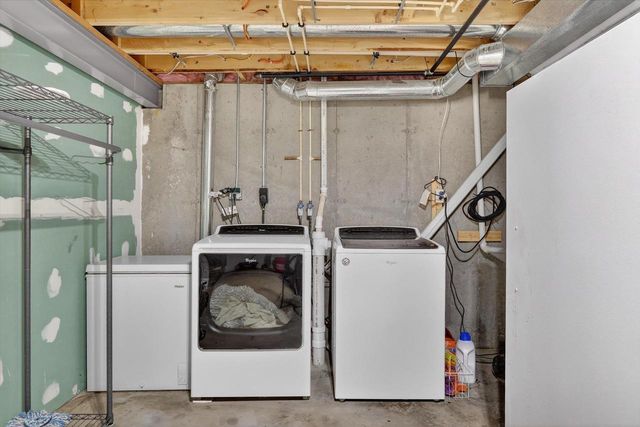 4990 Glacier View Drive, Milton, WI 53563