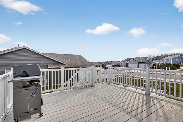 4990 Glacier View Drive, Milton, WI 53563