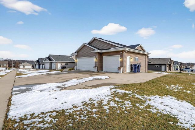 4990 Glacier View Drive, Milton, WI 53563