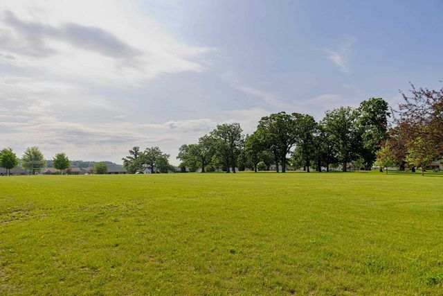 4990 Glacier View Drive, Milton, WI 53563