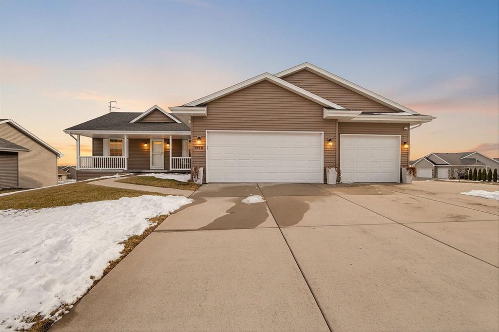 4990 Glacier View Drive, Milton, WI 53563