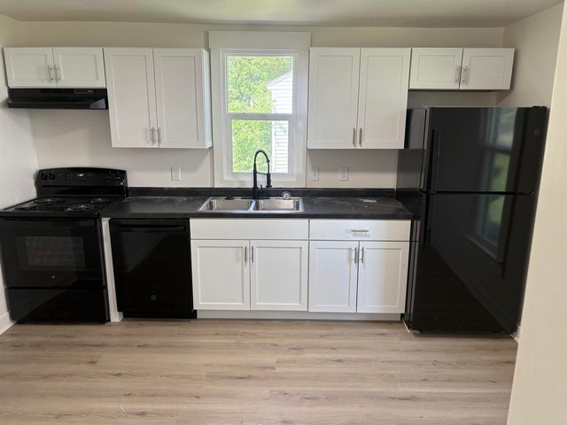 1821 Clay Street, Cedar Falls, IA 50613