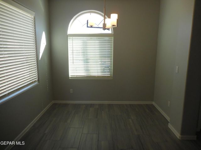 833 Paseo Dulce Avenue, Horizon City, TX 79928
