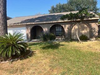 4218 Southchase Lane, Houston, TX 77014