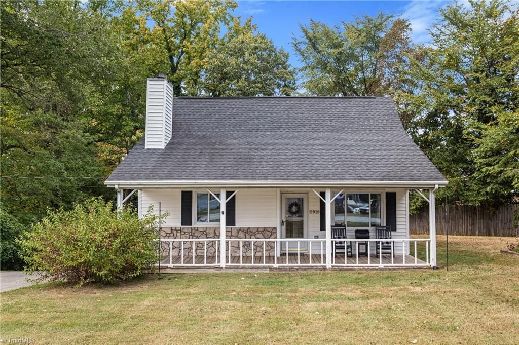 2919 Ingleside Drive, High Point, NC 27265