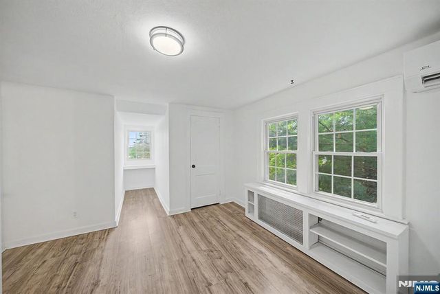 433 Louisa Avenue, Wyckoff, NJ 07481