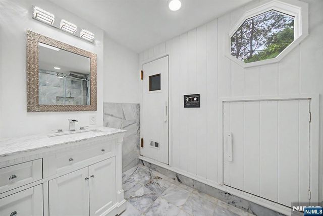 433 Louisa Avenue, Wyckoff, NJ 07481