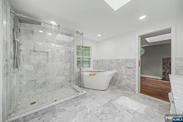 433 Louisa Avenue, Wyckoff, NJ 07481