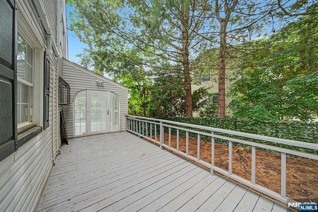 433 Louisa Avenue, Wyckoff, NJ 07481
