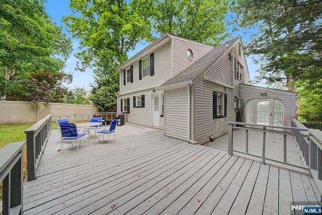 433 Louisa Avenue, Wyckoff, NJ 07481