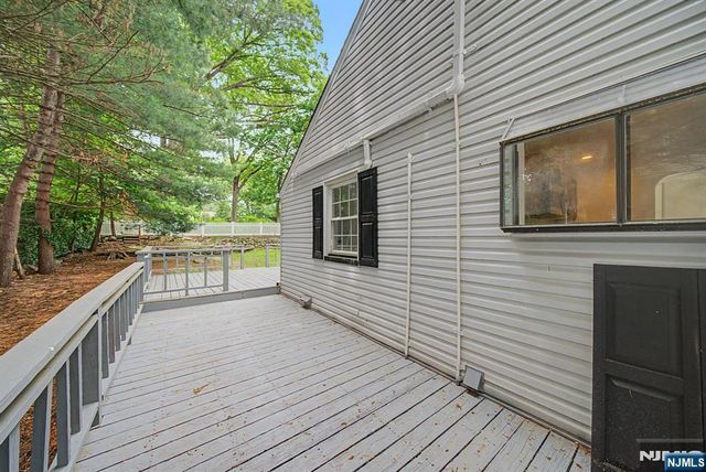 433 Louisa Avenue, Wyckoff, NJ 07481