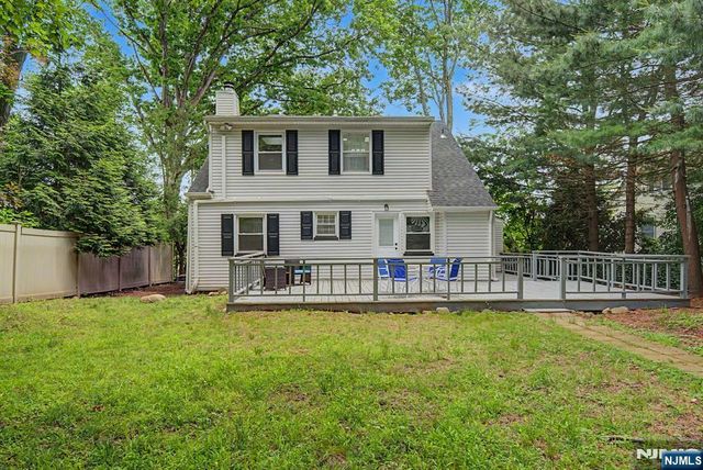 433 Louisa Avenue, Wyckoff, NJ 07481