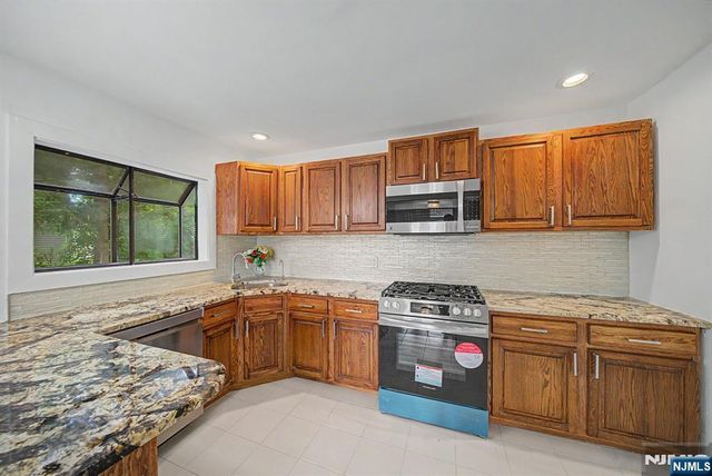 433 Louisa Avenue, Wyckoff, NJ 07481