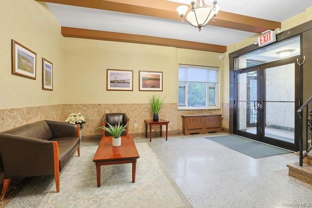 555 Broadway 6E, Hastings-on-hudson, NY 10706