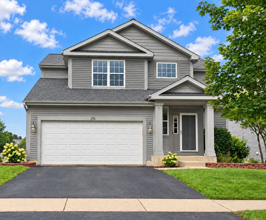 176 S Cornerstone Drive, Volo, IL 60020