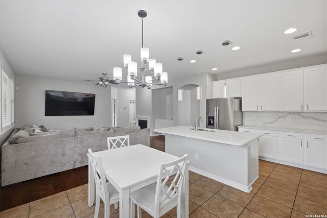 23503 WOODLAWN RDG, San Antonio, TX 78259