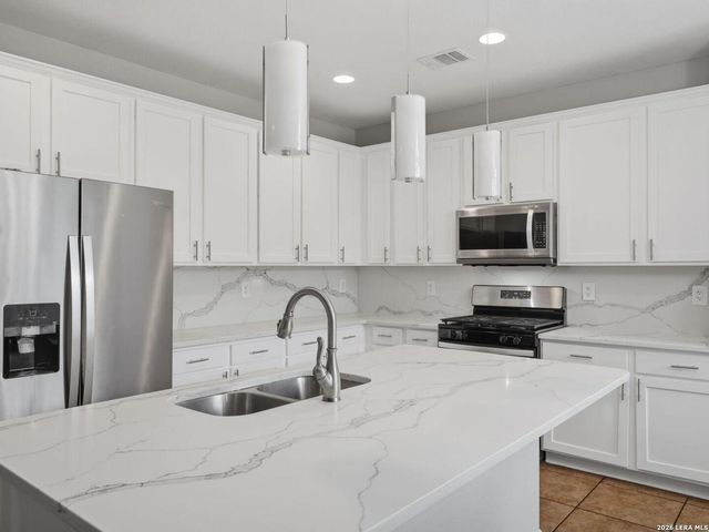 23503 WOODLAWN RDG, San Antonio, TX 78259