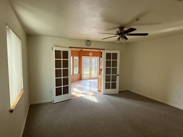 330 Elverta Rd, Elverta, CA 95626