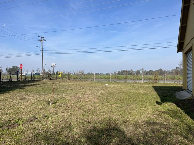 330 Elverta Rd, Elverta, CA 95626