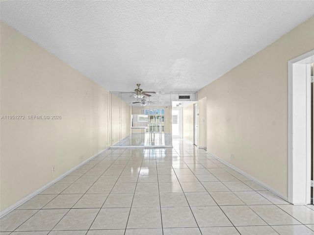 6005 Del Lago Cir 305, Sunrise, FL 33313