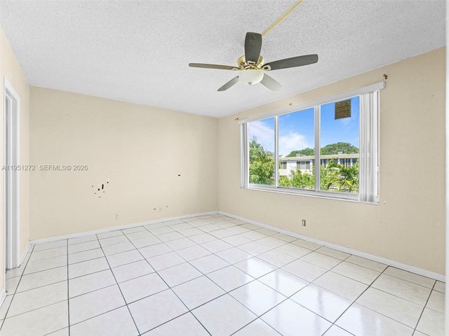 6005 Del Lago Cir 305, Sunrise, FL 33313