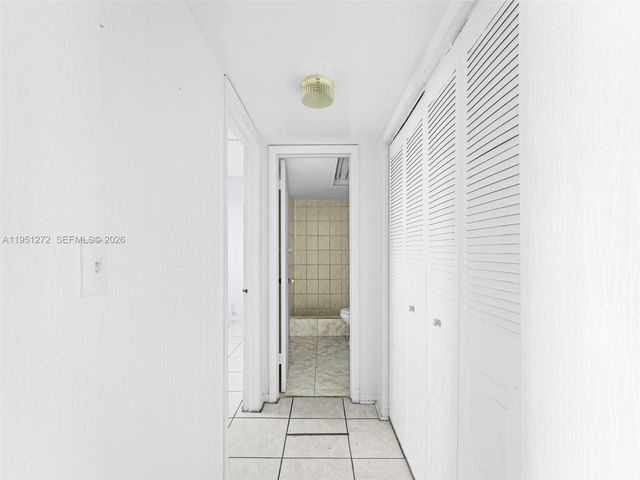 6005 Del Lago Cir 305, Sunrise, FL 33313
