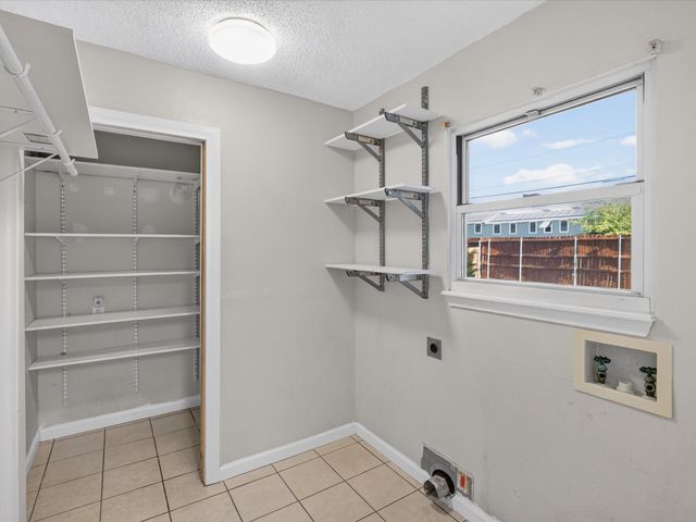 8133 Cavalier Circle, Dallas, TX 75227
