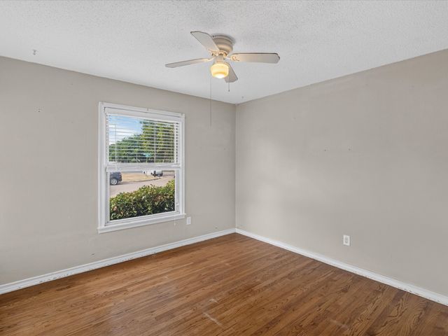 8133 Cavalier Circle, Dallas, TX 75227
