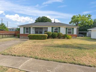 8133 Cavalier Circle, Dallas, TX 75227