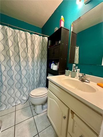 1303 E Hancock St, Beeville, TX 78102