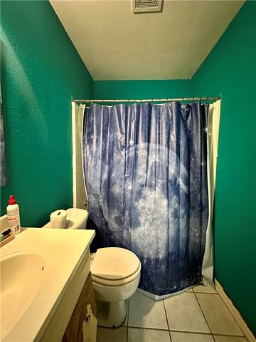 1303 E Hancock St, Beeville, TX 78102