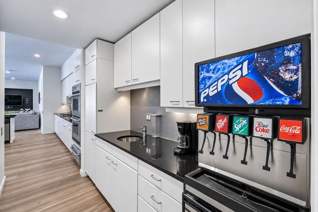 6321 Spring Valley Road, Dallas, TX 75254