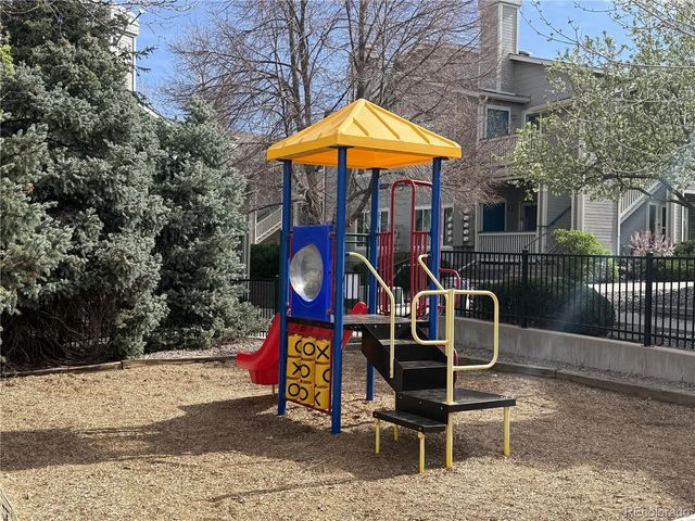 8389 Pebble Creek Way 101, Highlands Ranch, CO 80126