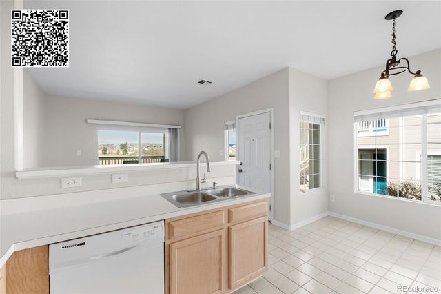 8389 Pebble Creek Way 101, Highlands Ranch, CO 80126