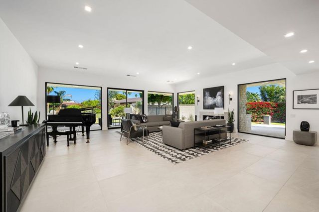 14 Creekside Drive, Rancho Mirage, CA 92270